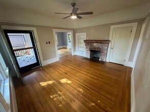 4809 10th Ave in Sacramento, CA - Building Photo - Building Photo