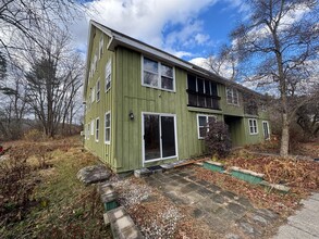 80 Hedding Road in Epping, NH - Building Photo - Interior Photo