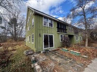 80 Hedding Road in Epping, NH - Foto de edificio - Interior Photo