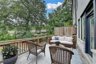 6892 Roswell Rd NE in Sandy Springs, GA - Building Photo - Building Photo