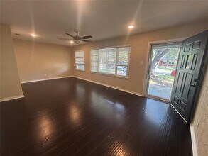 5429 Dennis Ave in Fort Worth, TX - Building Photo - Building Photo