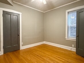 6327 N Oakley Ave in Chicago, IL - Building Photo - Building Photo