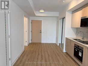 30 Dreamers Wy in Toronto, ON - Building Photo - Building Photo