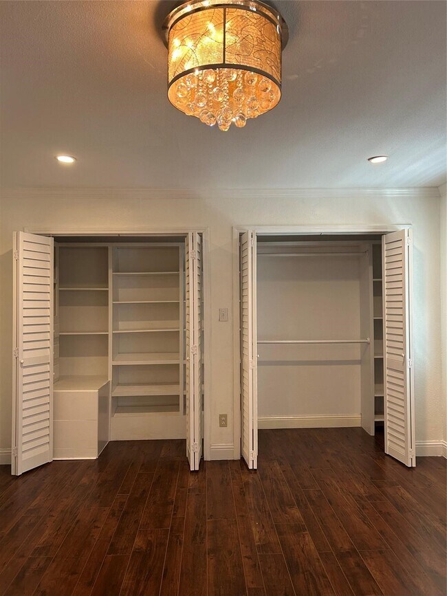 property at 840 Threadneedle St