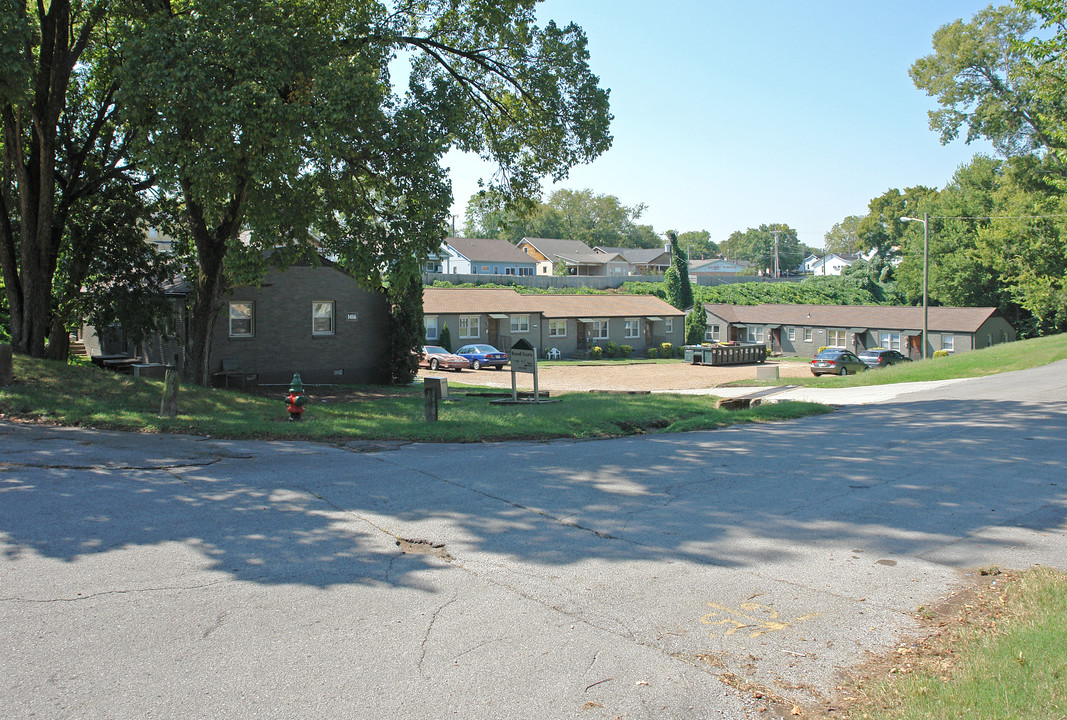 Russell Courts in Nashville, TN - Building Photo