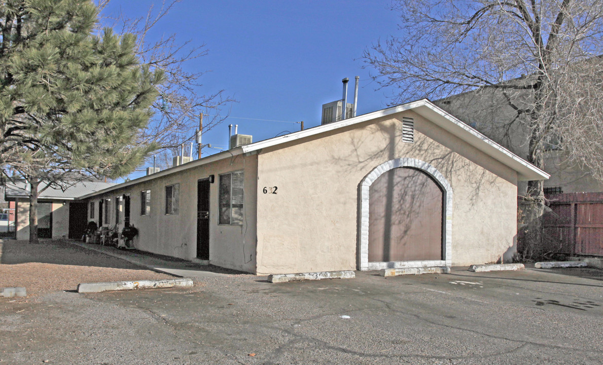 630-632 Alcazar St SE in Albuquerque, NM - Building Photo