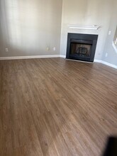 4642 Cross Ridge Ln in Greensboro, NC - Foto de edificio - Building Photo