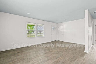 3012 Azalea Dr in North Charleston, SC - Building Photo - Building Photo
