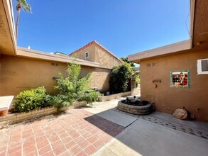 35 Malaga Dr in Rancho Mirage, CA - Building Photo - Building Photo