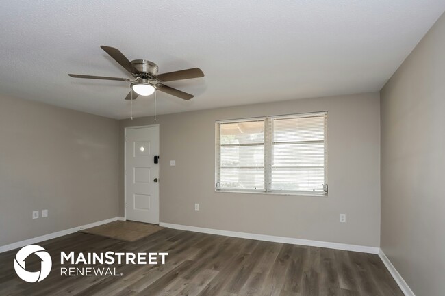 4655 48th Ave N in St. Petersburg, FL - Building Photo - Building Photo