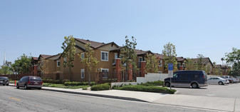 Center Pointe Villas Apartment Homes