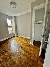 238 E 111th St in New York, NY - Foto de edificio - Building Photo