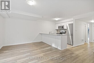 30 Fieldway Rd in Toronto, ON - Building Photo - Building Photo