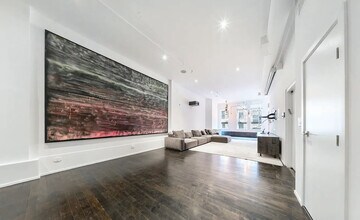20 E 17th St in New York, NY - Building Photo - Building Photo
