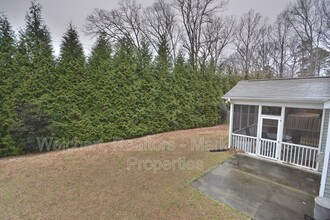 7 Moonbeam Ct in Durham, NC - Building Photo - Building Photo