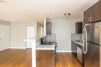 The Woods in Portland, OR - Building Photo - Interior Photo