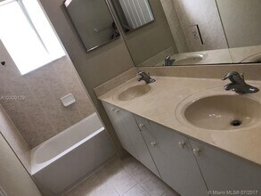 8450 SW 150th Ave in Miami, FL - Building Photo - Building Photo