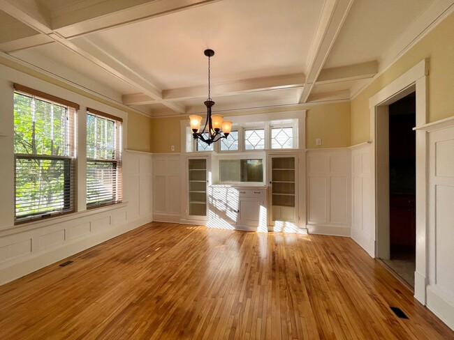 property at 3161 Park Ave