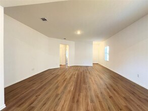 106 Maravillas Bnd in Bastrop, TX - Building Photo - Building Photo