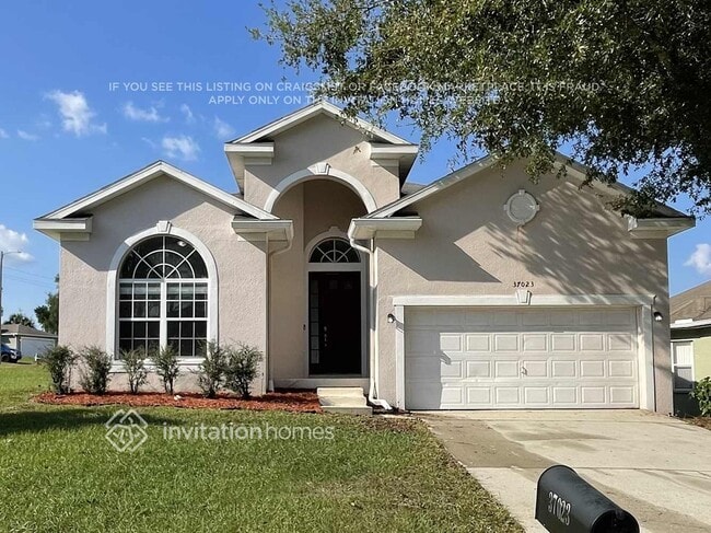 property at 37023 Highland Bluff Cir