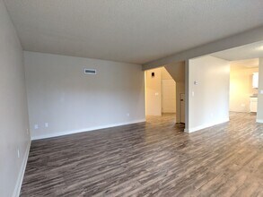 7222 63rd St Ct W in University Place, WA - Building Photo - Building Photo