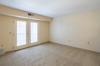 Orchard Place Senior Apartments in Lackawanna, NY - Foto de edificio - Interior Photo