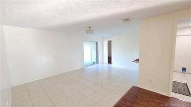 2149 SE Dolphin Rd in Port St. Lucie, FL - Building Photo - Building Photo