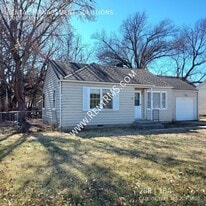 2201 SW 21st St in Topeka, KS - Building Photo