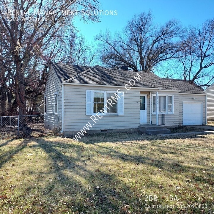 2201 SW 21st St in Topeka, KS - Building Photo