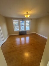 163 Islington St, Unit #2 in Portsmouth, NH - Building Photo - Building Photo