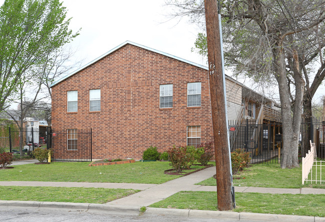 4911 Bryan St in Dallas, TX - Foto de edificio - Building Photo