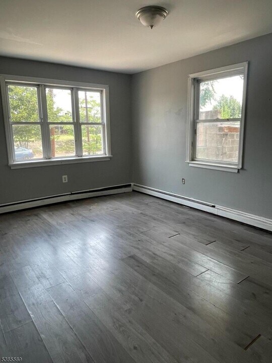 644 Trumbull St in Elizabeth, NJ - Building Photo