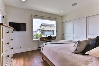 218 Montreal St in Playa Del Rey, CA - Building Photo - Building Photo
