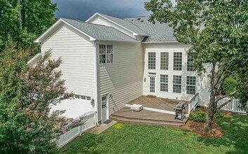 10400 Swerling Way in Raleigh, NC - Building Photo - Building Photo