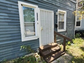 2033 W 98th St in Cleveland, OH - Building Photo - Building Photo