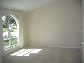 9724 Mary Robin Dr in Riverview, FL - Building Photo - Building Photo
