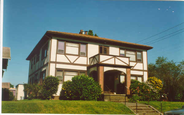 3973 N Montana Ave in Portland, OR - Foto de edificio - Building Photo