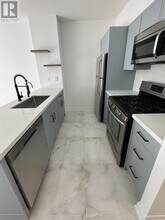 35 Mariner Terrace in Toronto, ON - Building Photo - Building Photo