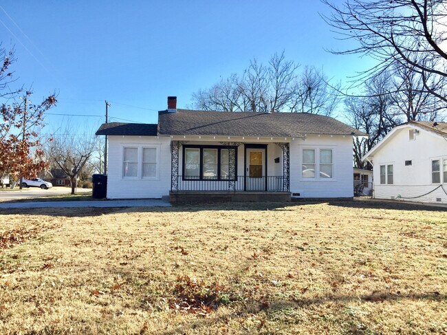 property at 2800 NW 15th St