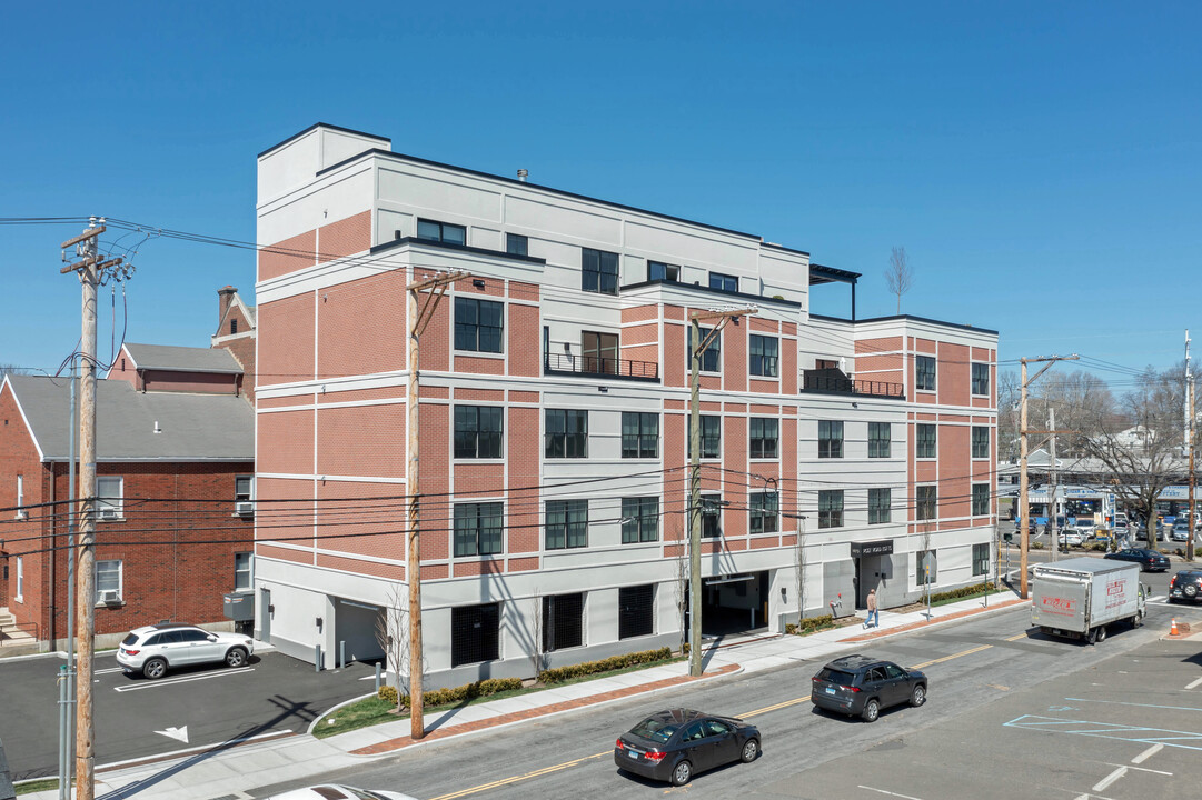 Post Road Lofts in Fairfield, CT - Building Photo