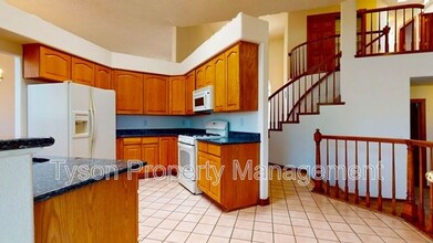 8429 Vineyard Ridge Ct NE in Albuquerque, NM - Building Photo - Building Photo