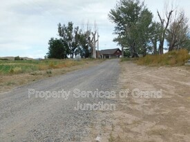 1278-1215 15 Rd in Loma, CO - Building Photo