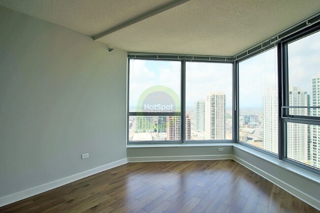 312 N Canal St in Chicago, IL - Building Photo - Building Photo
