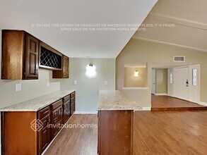 1217 Lombardy Dr in Plano, TX - Foto de edificio - Building Photo