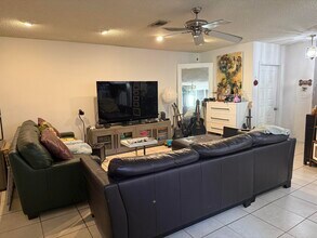 4565 NW 3rd Dr in Delray Beach, FL - Building Photo - Building Photo