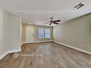 885 Angelus Oaks Dr in Henderson, NV - Building Photo - Building Photo