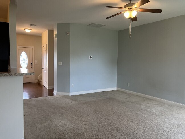 834 Solomon Dr in Jacksonville, NC - Building Photo - Building Photo