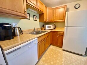 4 Ontario Dr in Brigantine, NJ - Building Photo - Building Photo