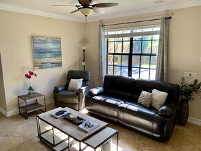 128 Riverwalk Cir in Sunrise, FL - Building Photo - Building Photo