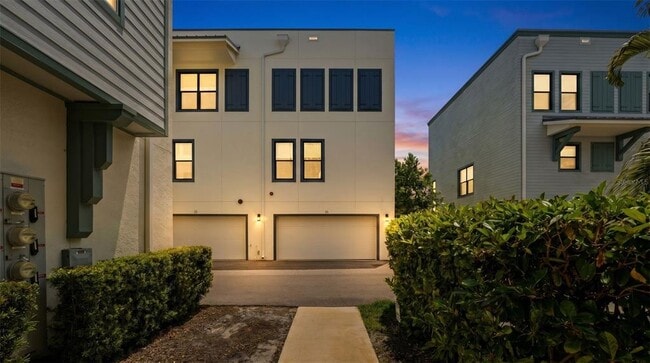 property at 946 Highland Ave
